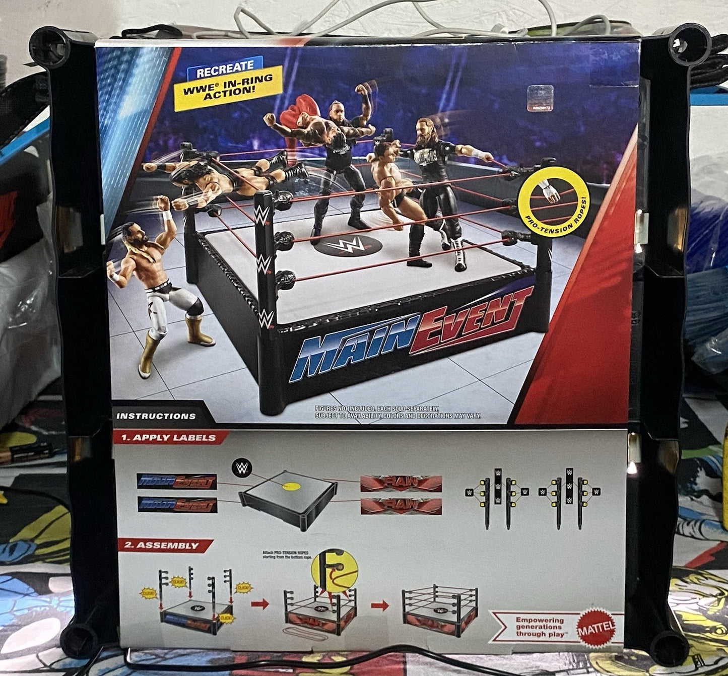 WWE Superstar Ring with Labels for Main Event & RAW, Spring-Loaded