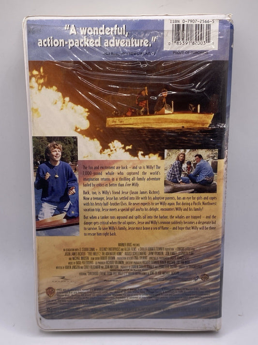 Free Willy 2: The Adventure Home (VHS, 1995, Clam Shell)