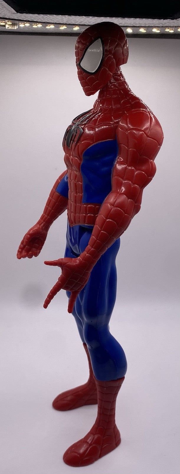 Marvel Spider-Man Titan Hero Series Spider-Man 12-Inch-Scale Super Hero Figure