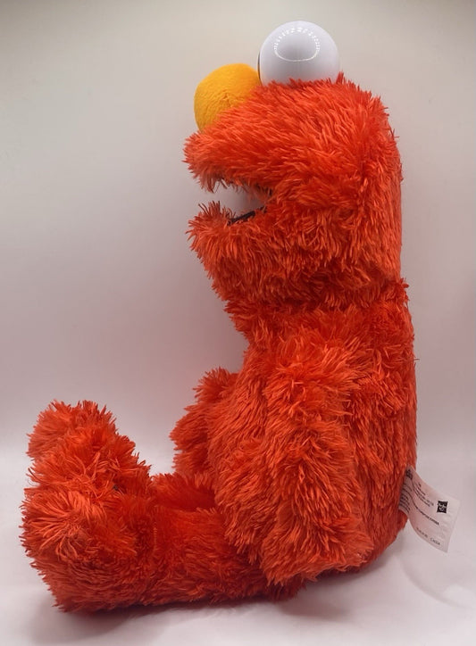 Sesame Street Love to Hug Elmo - 14-inch Plush Toy for Children 18 Months and Up