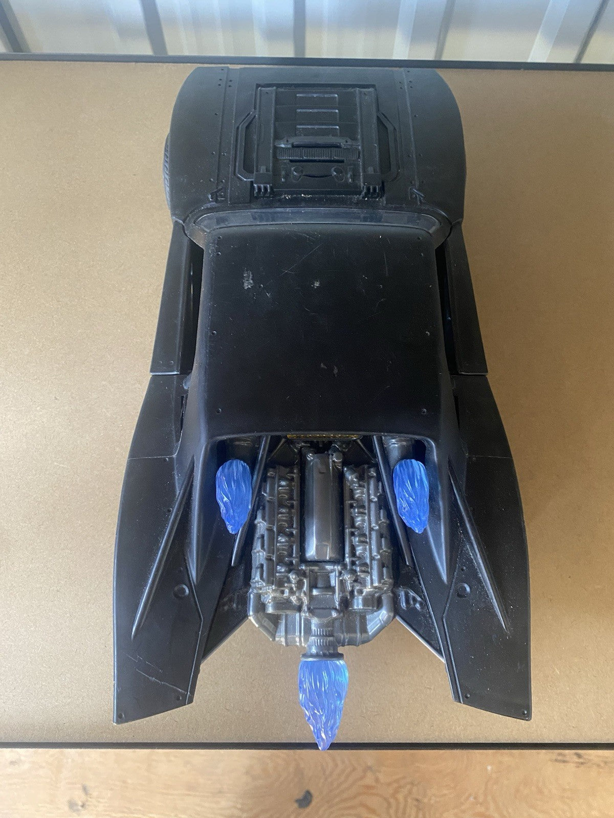 Spin Master DC Comics The Batman Figure Batmobile Matte Black, Lights And Sounds