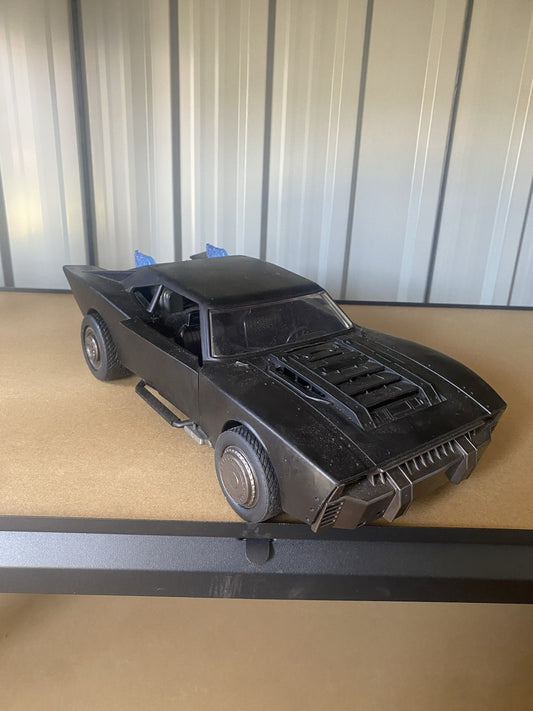 Spin Master DC Comics The Batman Figure Batmobile Matte Black, Lights And Sounds