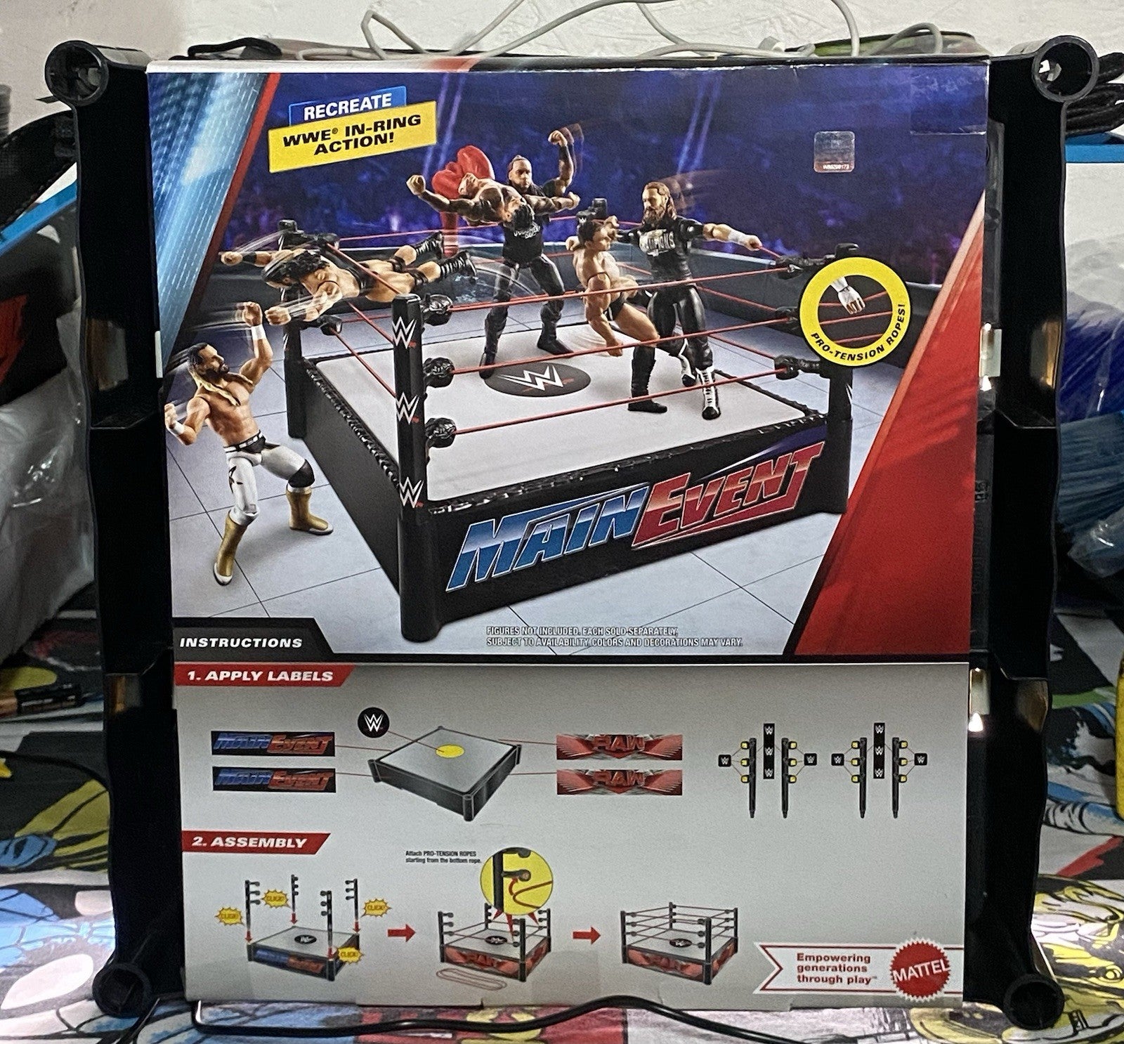 WWE Superstar Ring with Labels for Main Event & RAW, Spring-Loaded