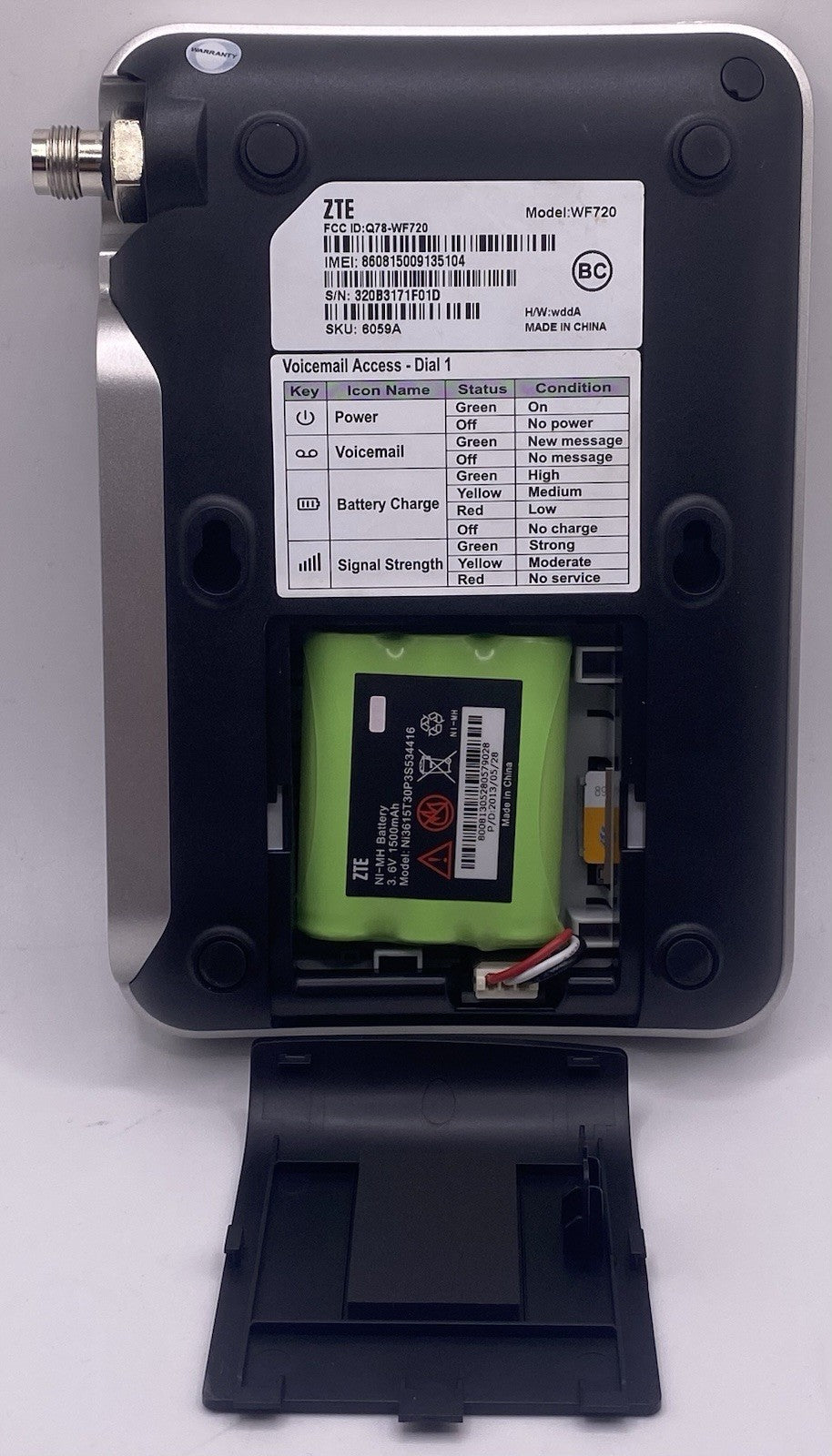 AT&T Zte Wf720 Just Missing Power Cord And Antenna It’s (UNTESTED !)