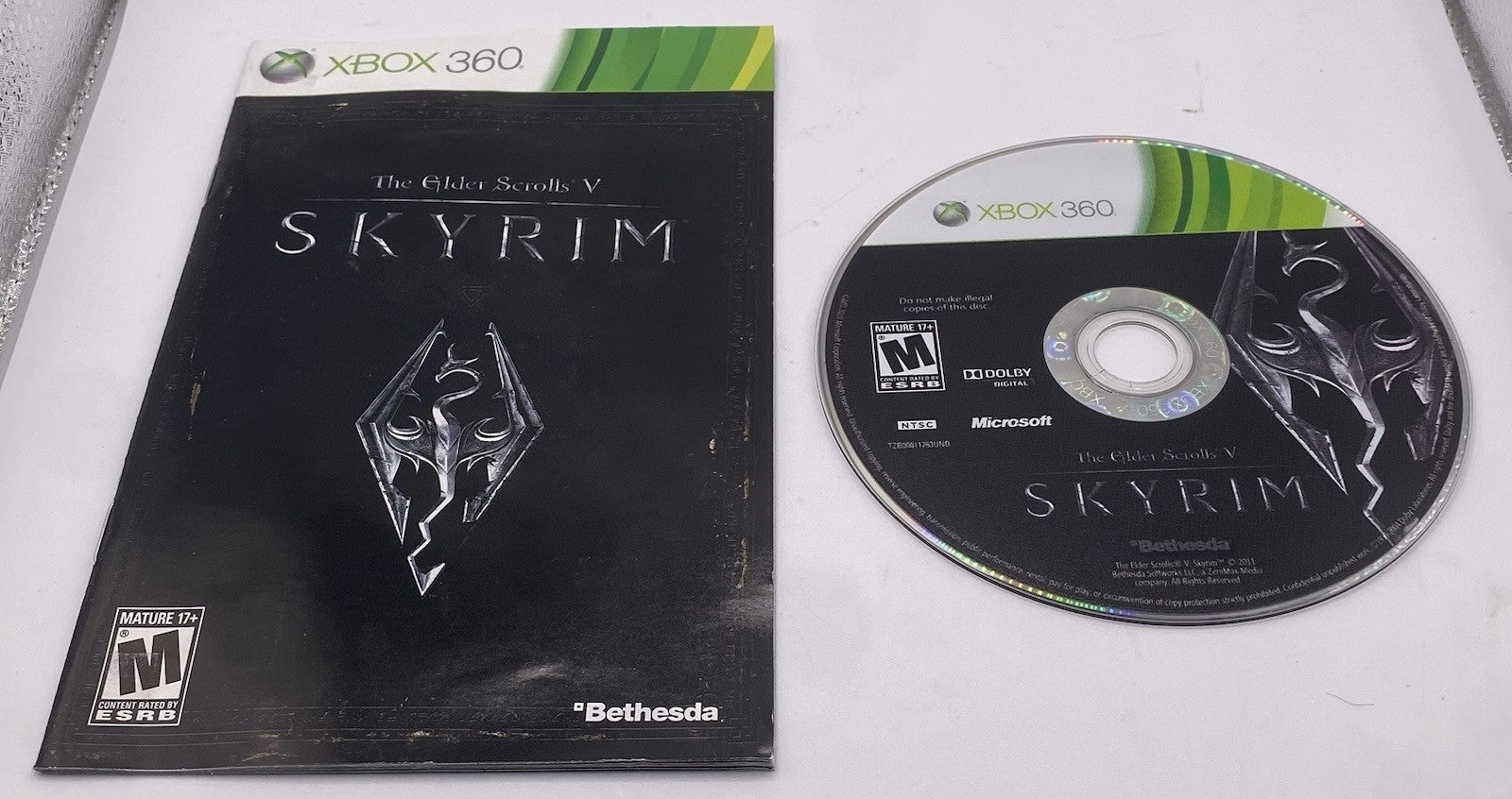 The Elder Scrolls V: Skyrim (Microsoft Xbox 360, 2011)(tested)