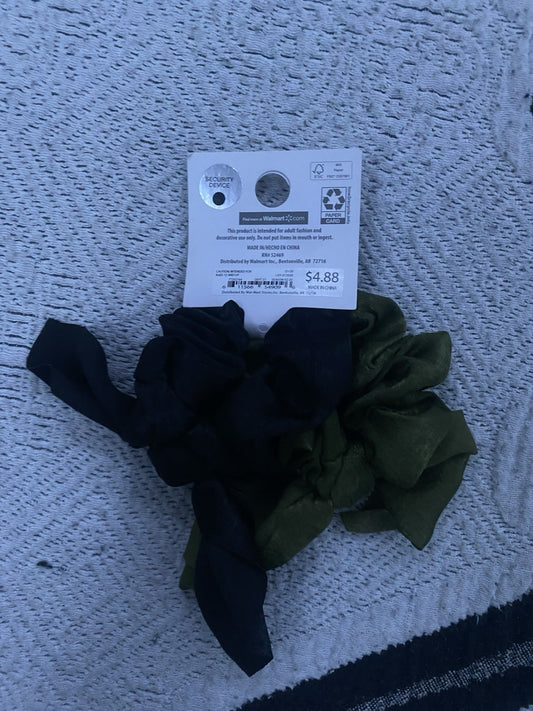Time and Tru Black and Olive Ivory Tropical Scrunchie, 2-Pack Set