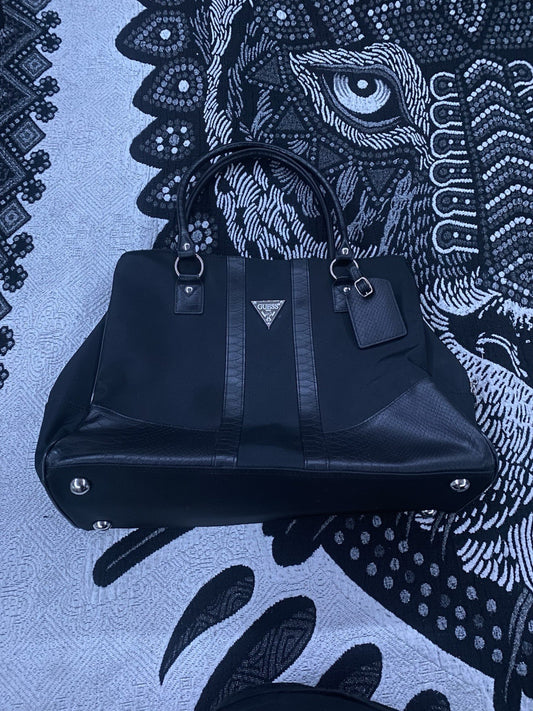 GUESS PURSE With A lot of Compartment