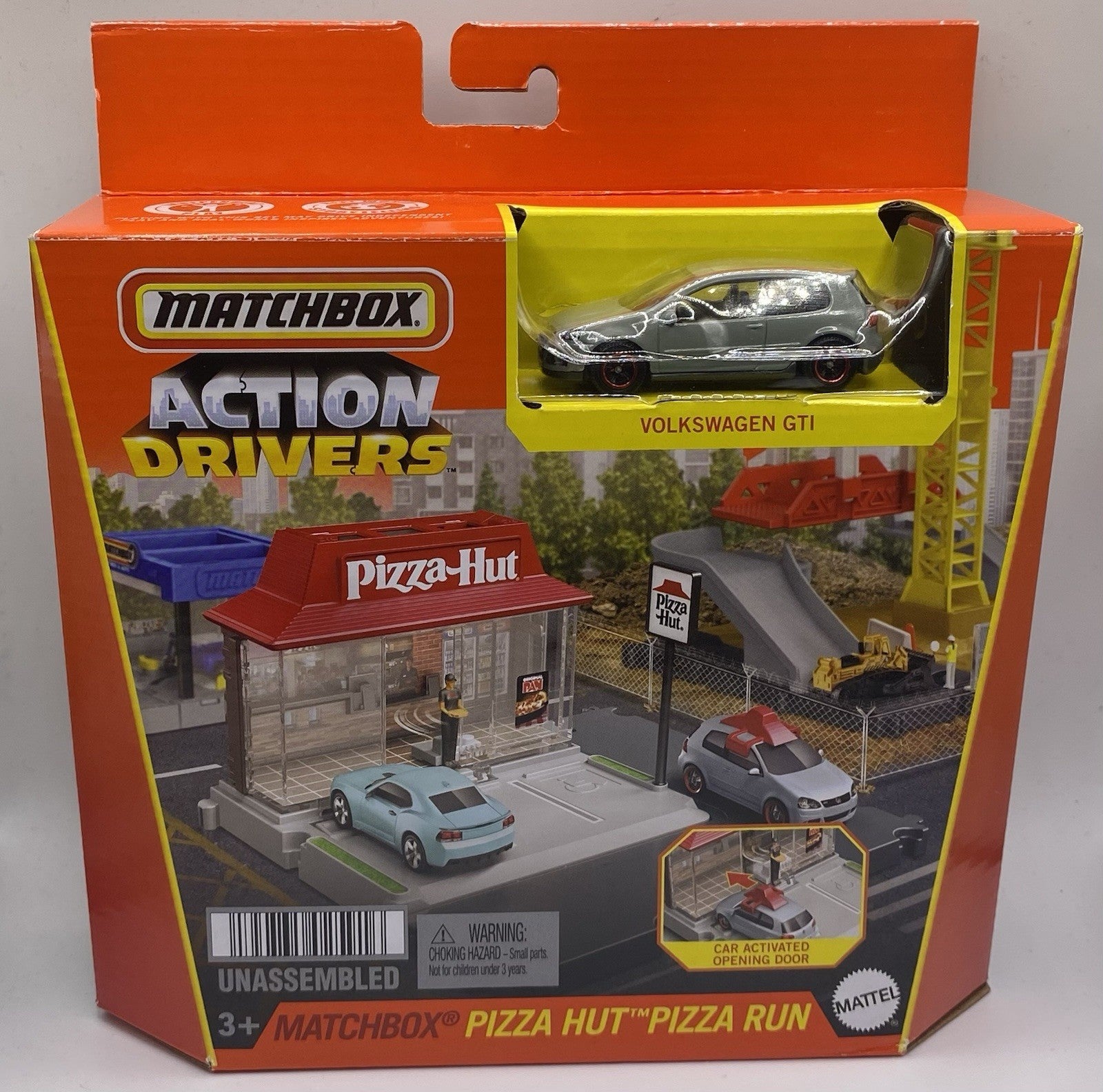 Matchbox Action Drivers Pizza Hut Playset MIB With Vehicle 2021 Pizza Run GTi