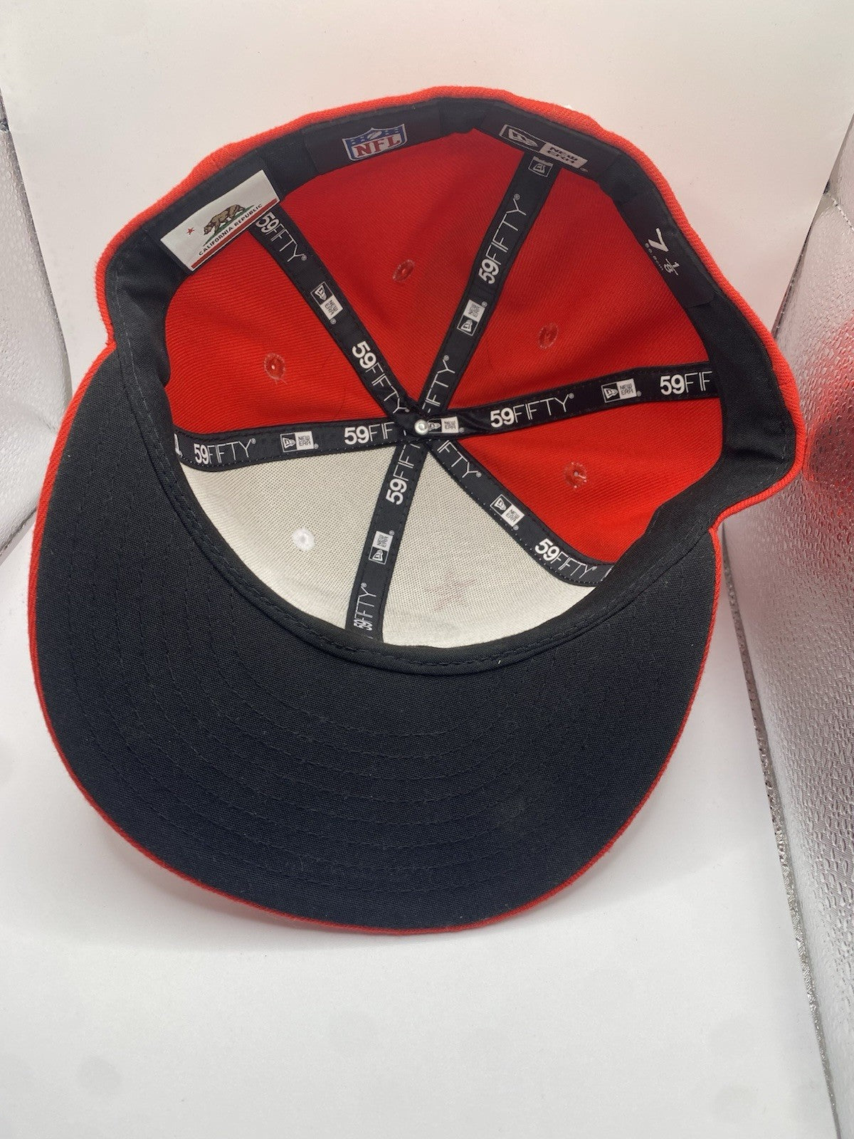San Francisco 49ers red and white New Era cap size: 7 1/8 56.8cm  #NFL #49ers