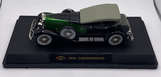 1934 Duesenberg 1/32 scale car Missing Windshield