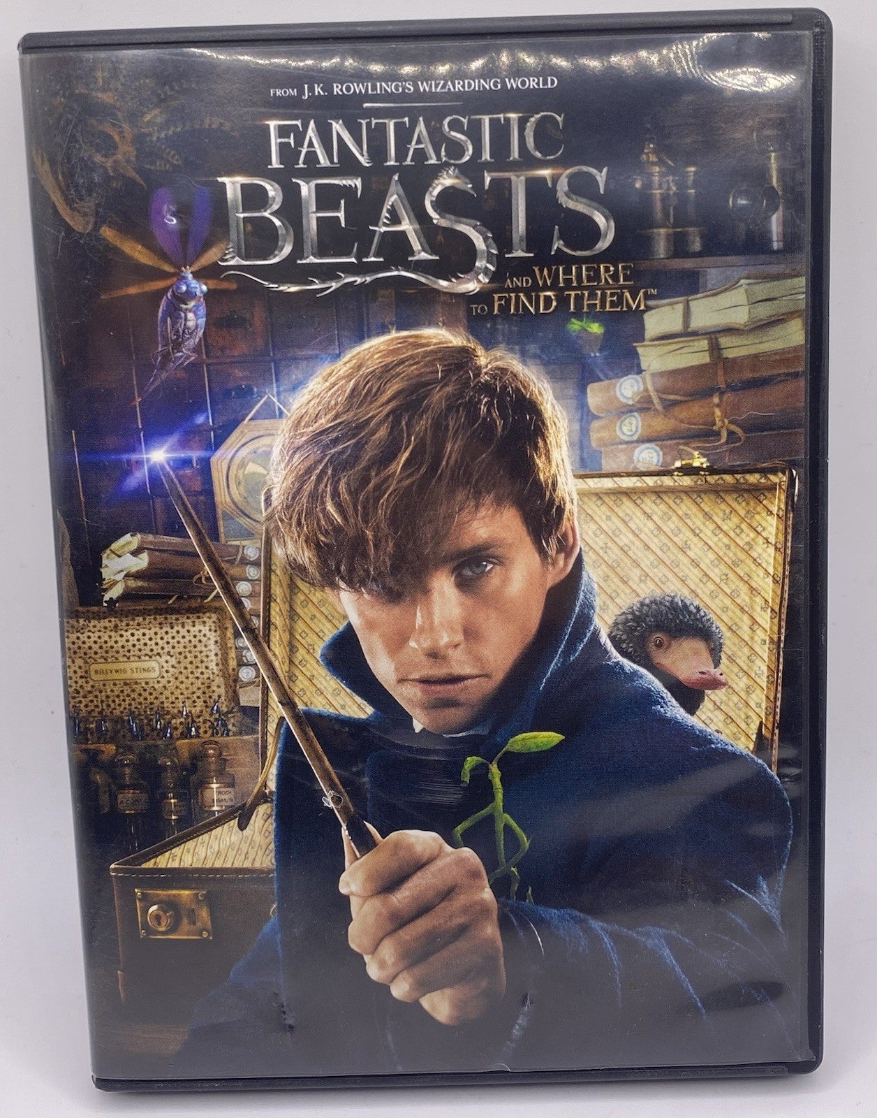 BUNDLE PACK Fantastic Beasts and Where to Find Them (DVD) & HARDCOVER BOOK!