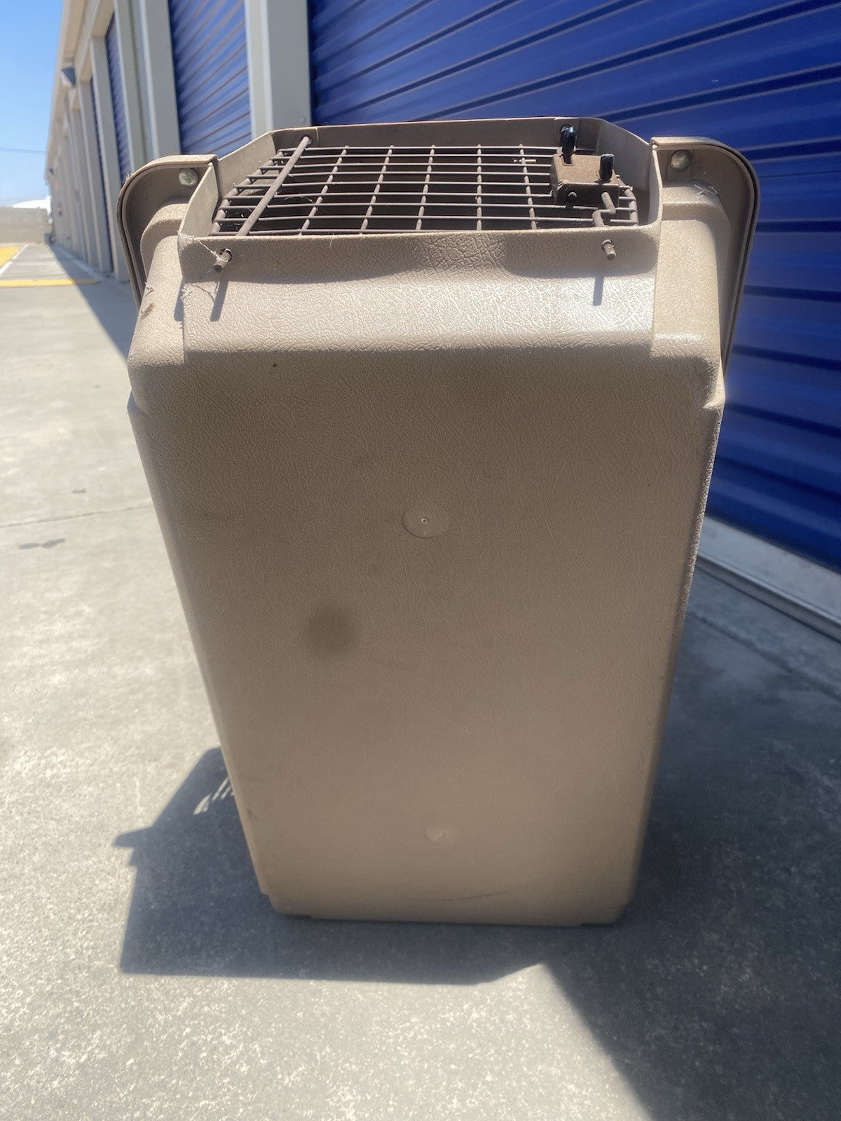 Brown Doskocil Kennel Cab 2
