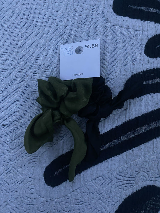 Time and Tru Black and Olive Ivory Tropical Scrunchie, 2-Pack Set