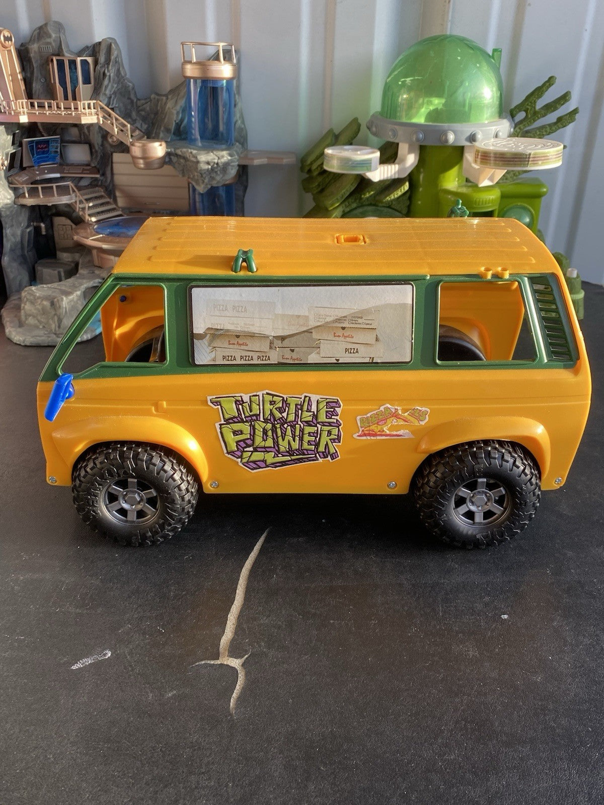 Playmates Toys Teenage Mutant Ninja Turtles Pizza Fire Van / MISSING PIECES