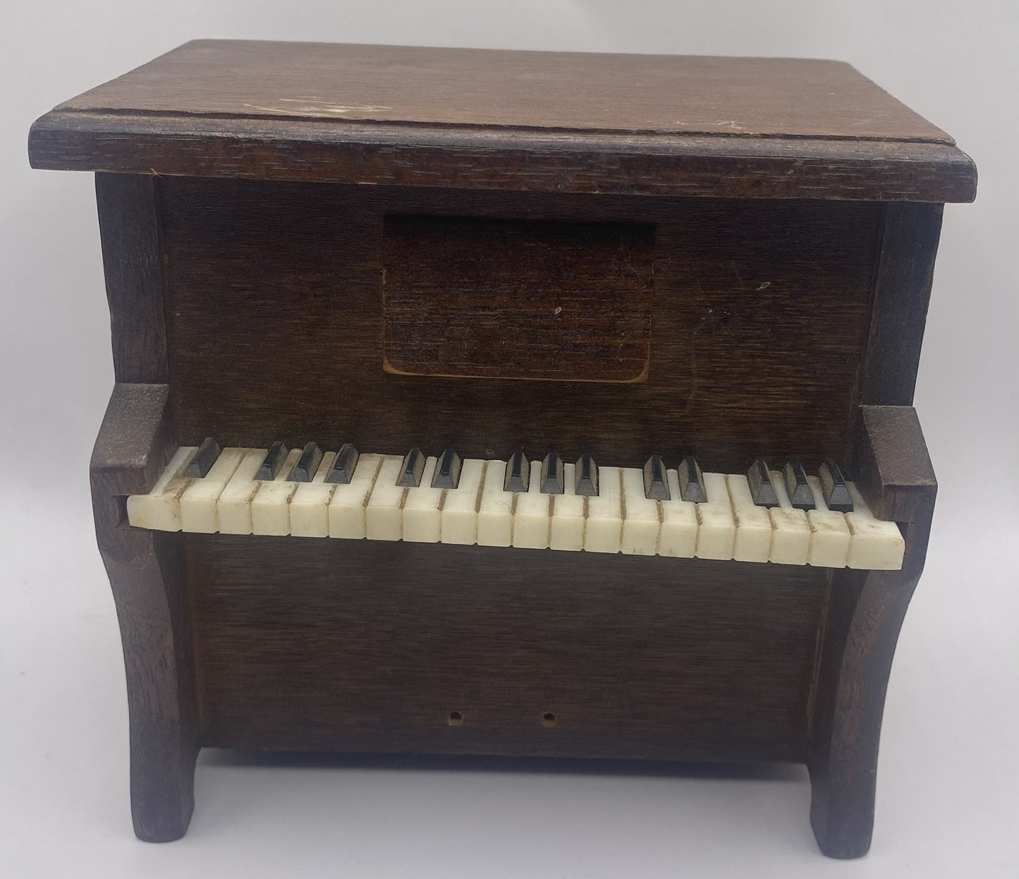 Vintage wooden piano coated set of 4 coaster’s inside a piano shaped box