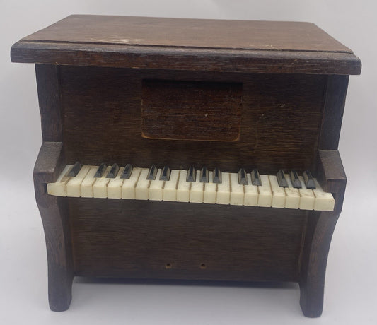 Vintage wooden piano coated set of 4 coaster’s inside a piano shaped box