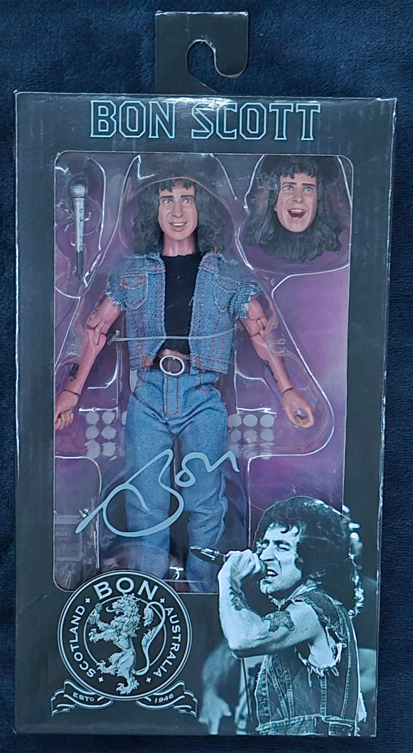 Bon Scott 8" Figure AC/DC Music Icons Edition – Highway to Hell Collectible NECA