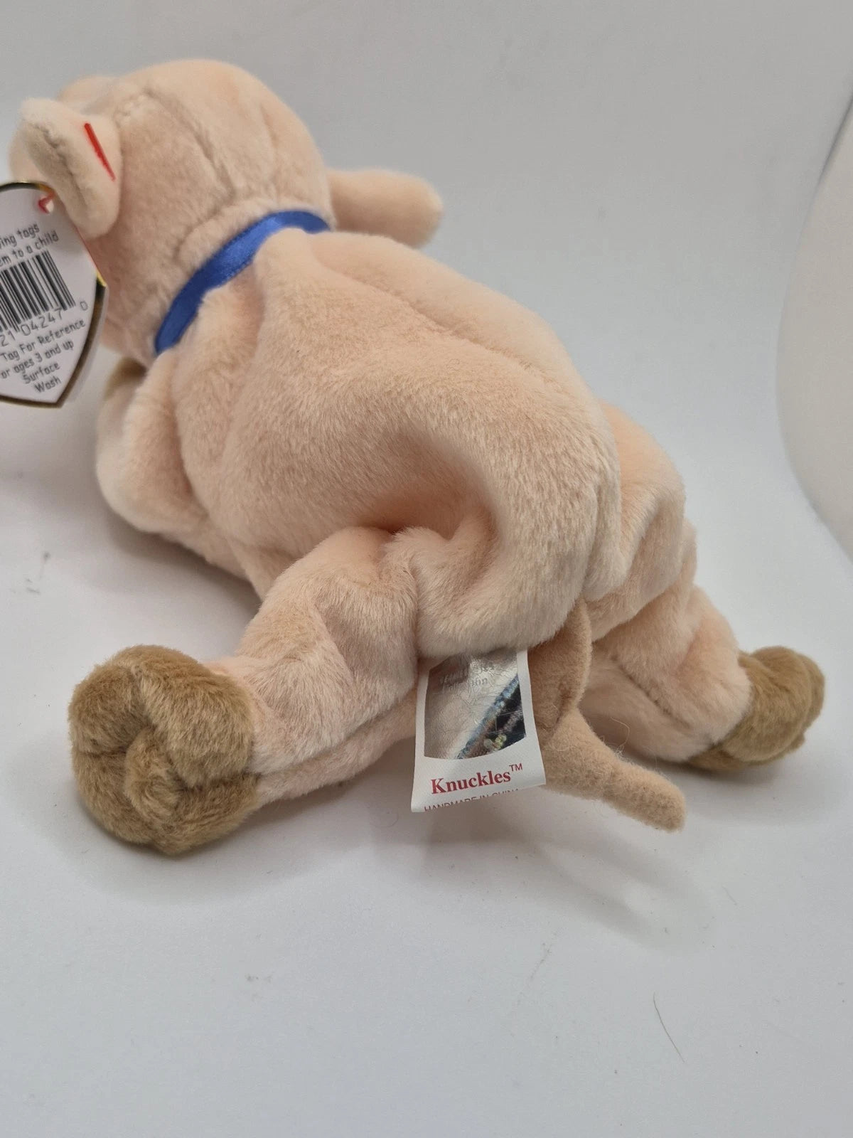 Ty Beanie Baby Knuckles The Pig DOB March 25, 1999 MWMT
