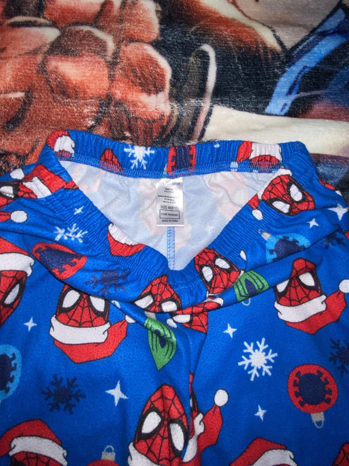 Spiderman Marvel Christmas Pajamas Sleepwear 2 Piece Coat Button up/Pants (8/10)