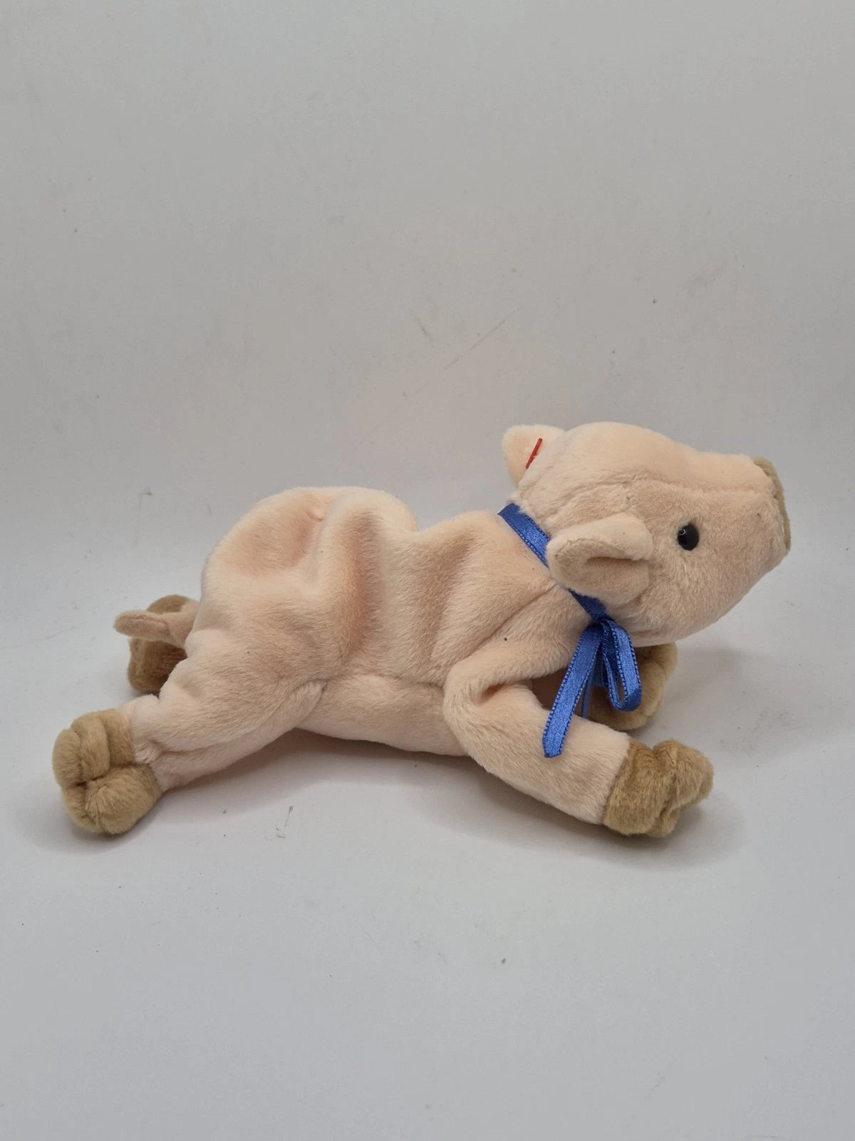 Ty Beanie Baby Knuckles The Pig DOB March 25, 1999 MWMT