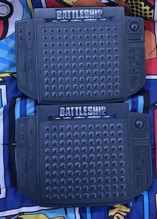 Hasbro Portable Classic Battleship Game W/ NO BOX & Manual !