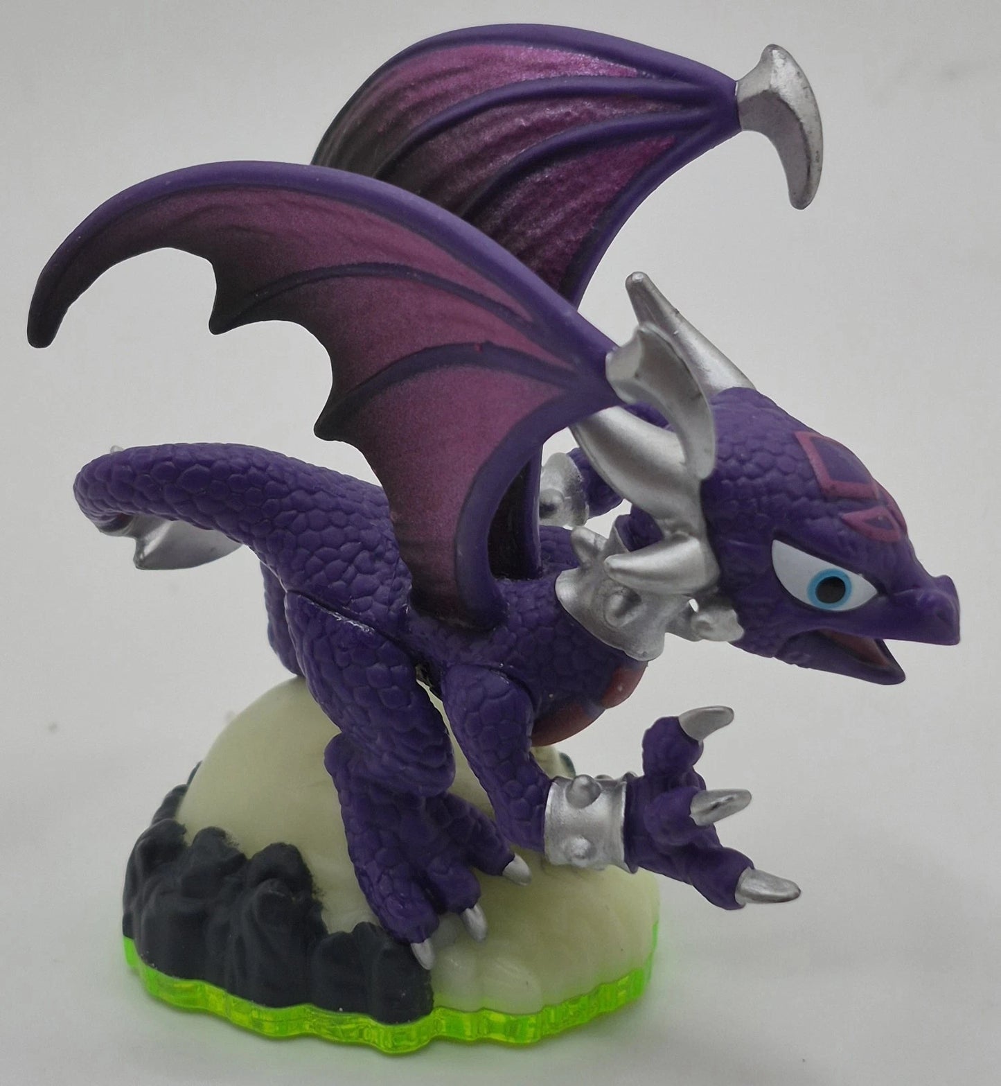 Skylanders Spyro’s Adventure Cynder Figure Series 1 2011 Activision Undead