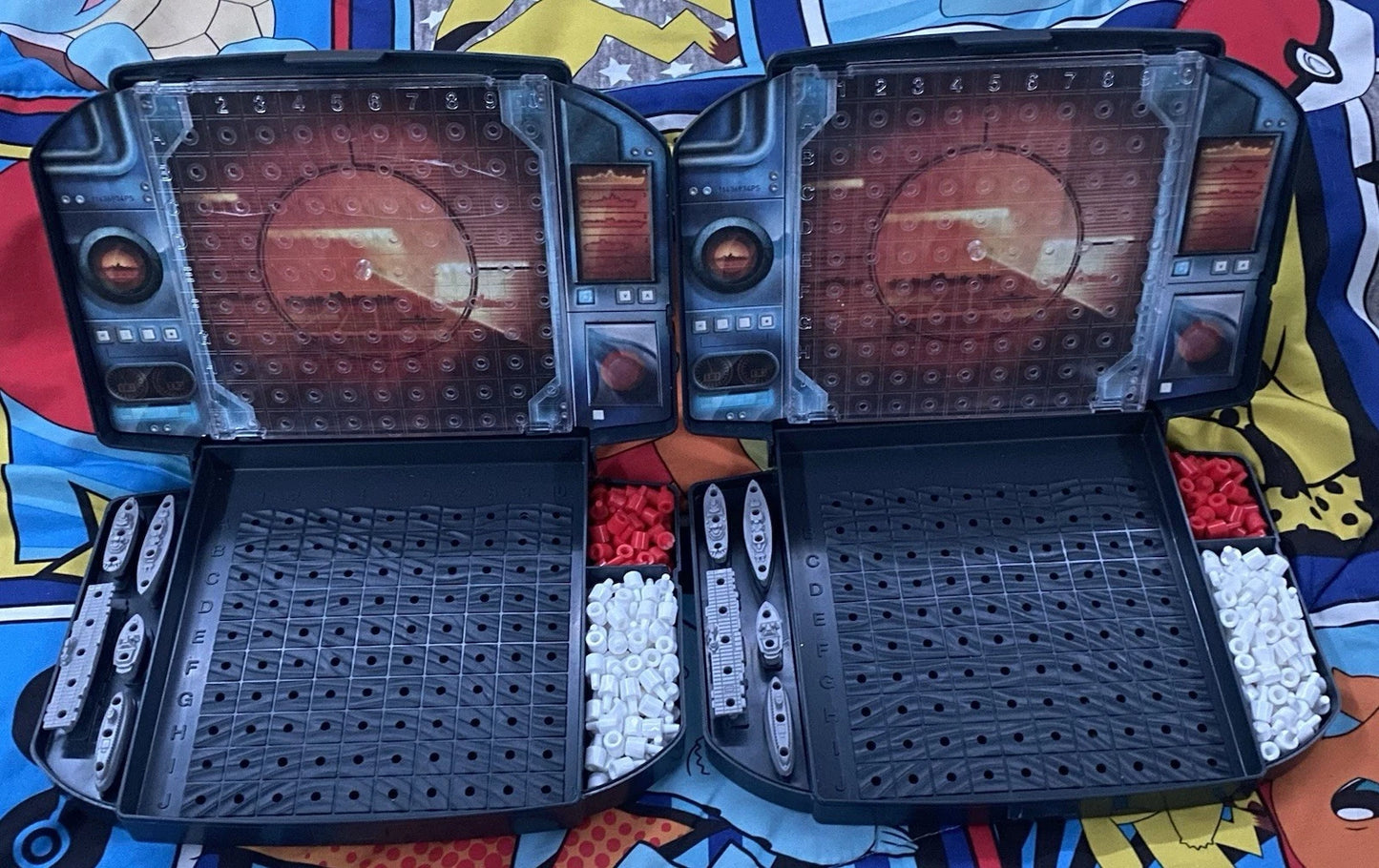 Hasbro Portable Classic Battleship Game W/ NO BOX & Manual !