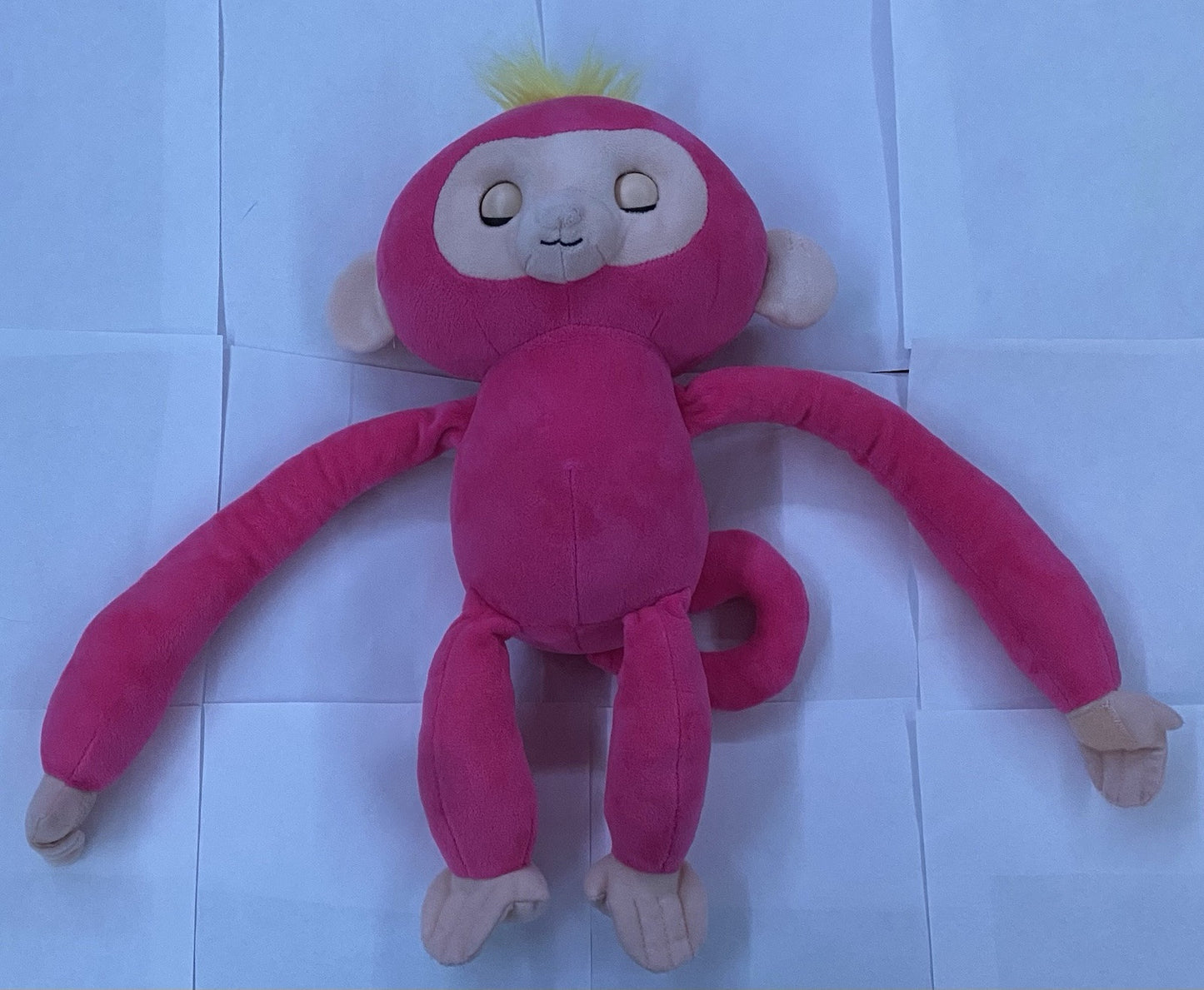 Fingerlings HUGS 16" Interactive Pink Bella Monkey Stuffed Plush Tested/Working 