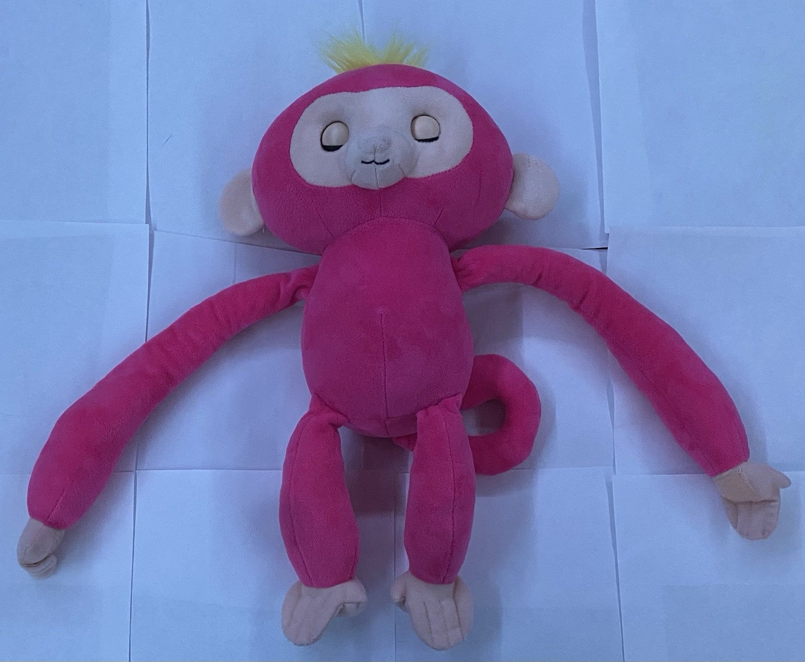 Fingerlings HUGS 16" Interactive Pink Bella Monkey Stuffed Plush Tested/Working 