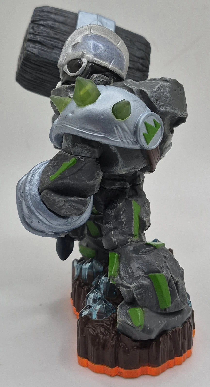 Skylanders Giants: Crusher Giant Character