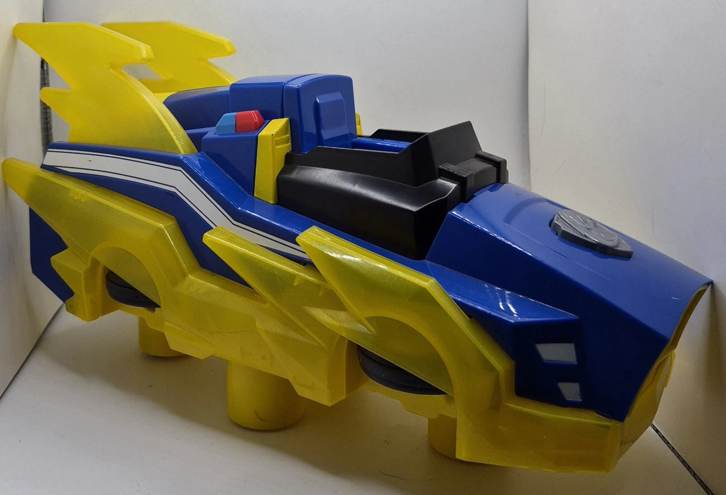 Nickelodeon Paw Patrol Chase Charged Up Transforming Vehicle w/ Lights And Sound